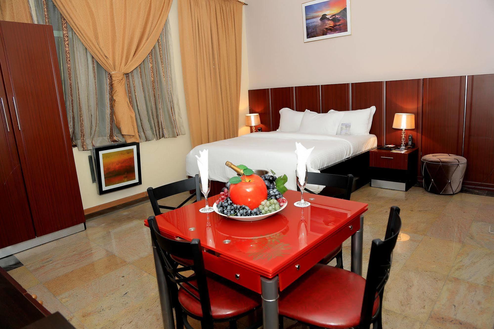 Swiss International Mabisel Port Harcourt Hotel Exterior photo